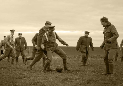 Товарищеский матч между английскими и немецкими солдатами во время Первой Мировой войны